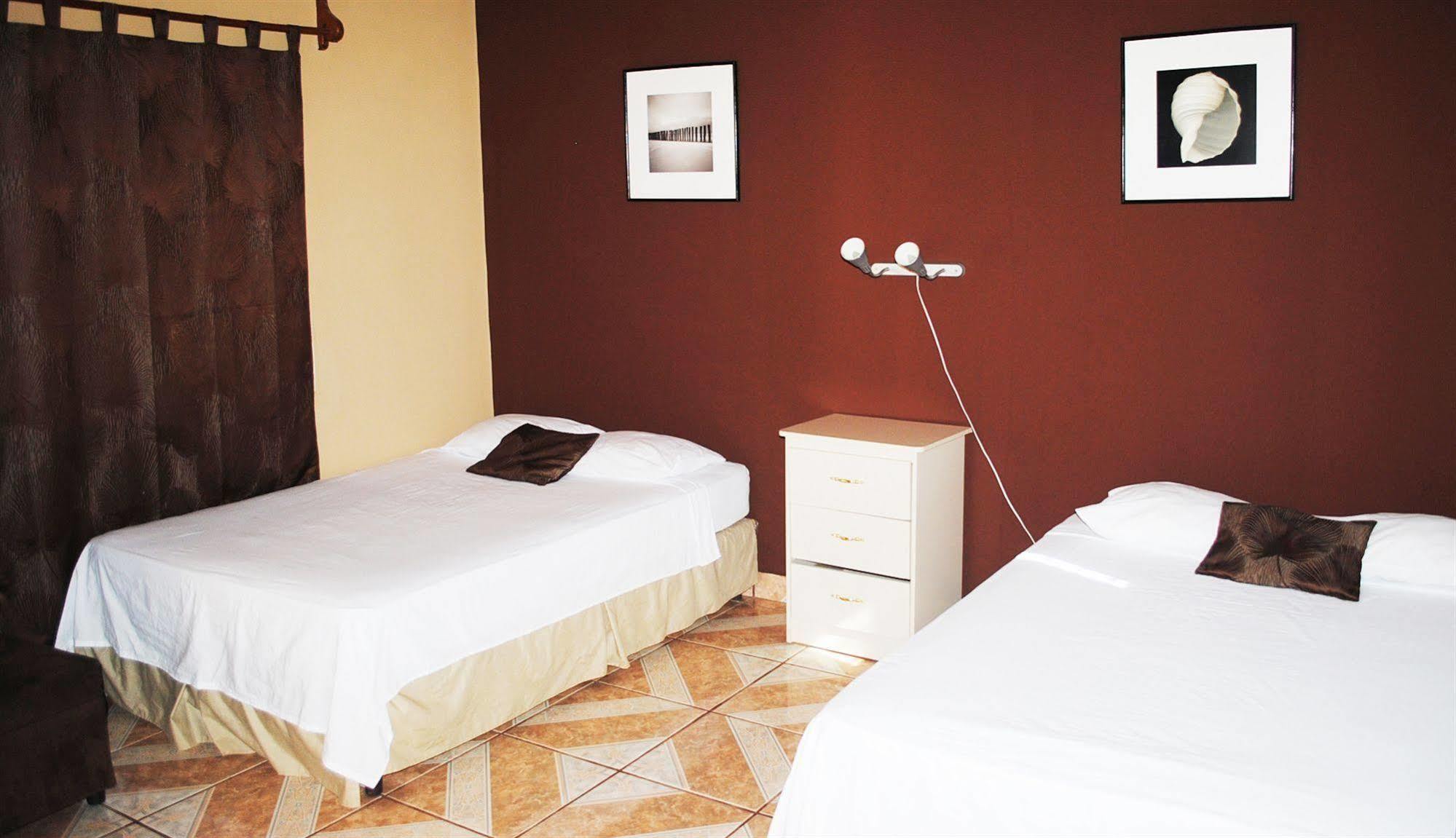 Hotel Miraflores El Cuco Bagian luar foto